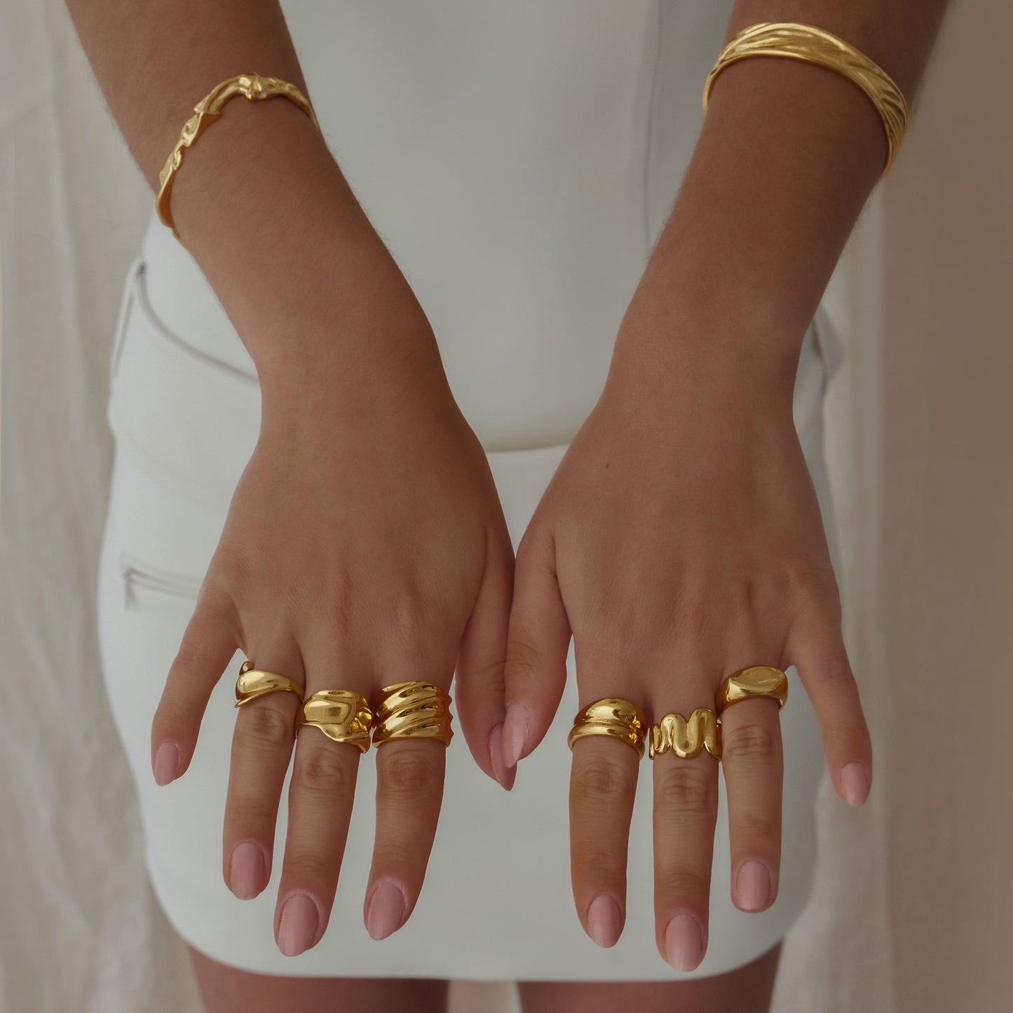 Wide Statement Band